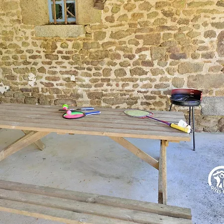 Casa de Férias La Grande Reigniere Brece (Mayenne)